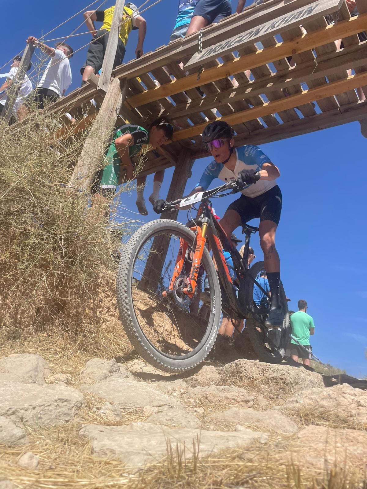 A júnior Lorena Patiño conquista o seu cuarto título consecutivo de campioa de España de XCO