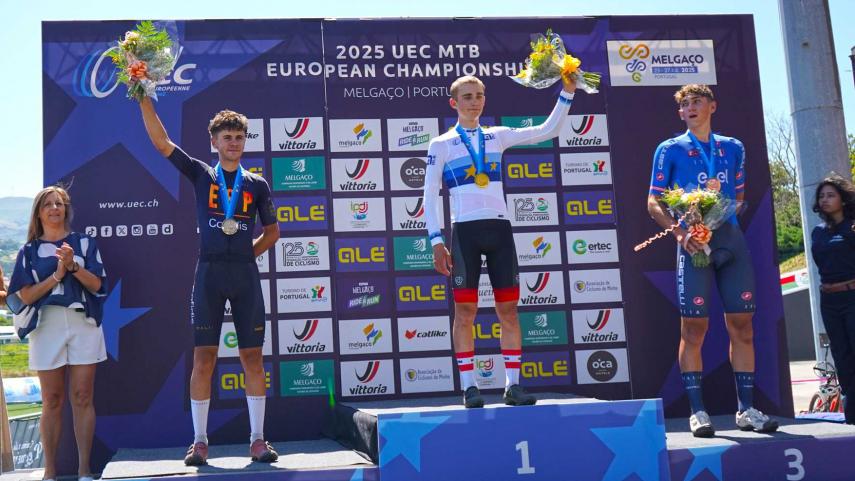 Guillermo-Parrado-se-hace-con-la-plata-en-el-Short-Track-junior-del-Campeonato-de-Europa
