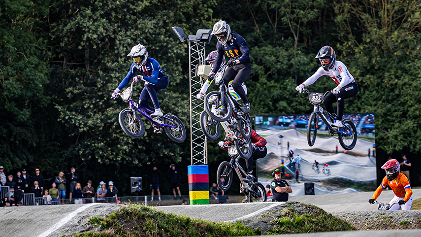 Historica-sexta-plaza-de-Rodrigo-Morales-en-el-Campeonato-del-Mundo-de-BMX-Racing-de-Copenhague