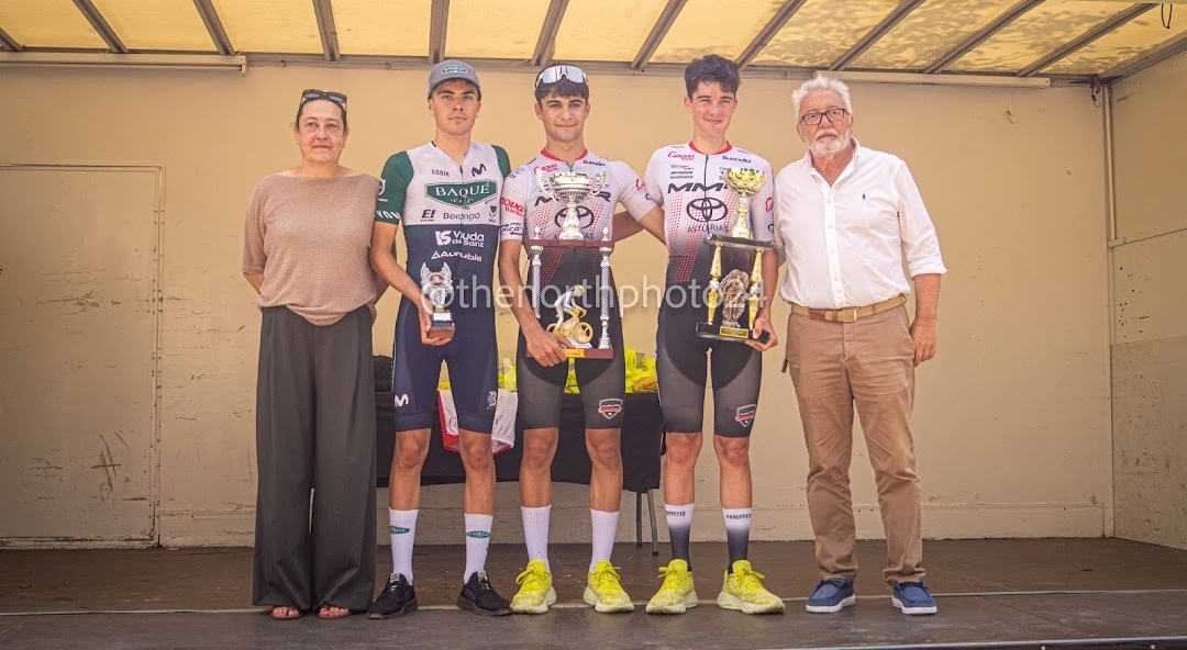 Iker Vélez campeón de Cantabria Junior en ruta