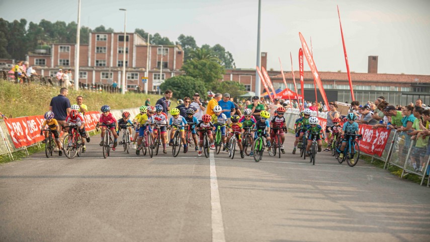 Fin-de-semana-con-carreras-de-Descenso-y-Escuelas-en-Torrelavega