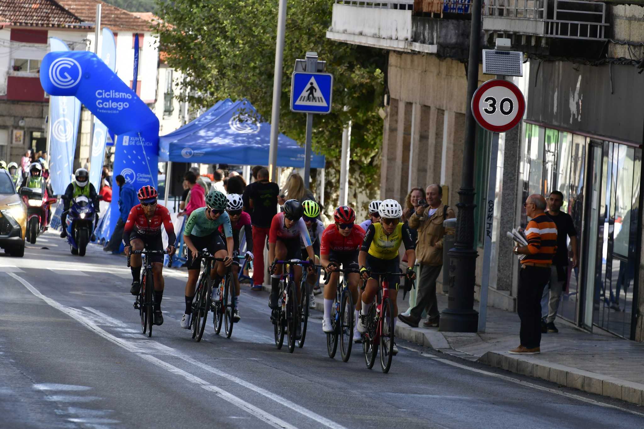 Tamara Seijas, Andrea Prado, Inés Santalla, Vega Aldrey e Héctor Rodríguez coróanse en Sanxenxo