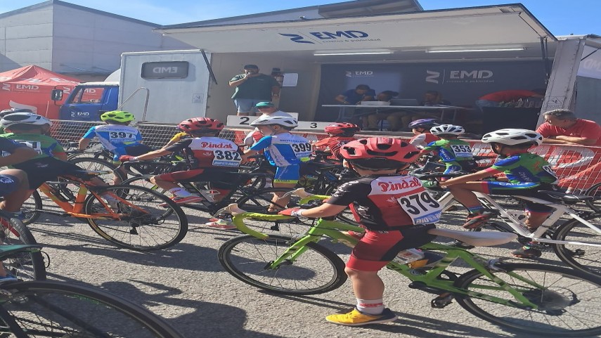 Pruebas-ciclistas-a-lo-largo-del-fin-de-semana-en-Colindres-y-Treceno