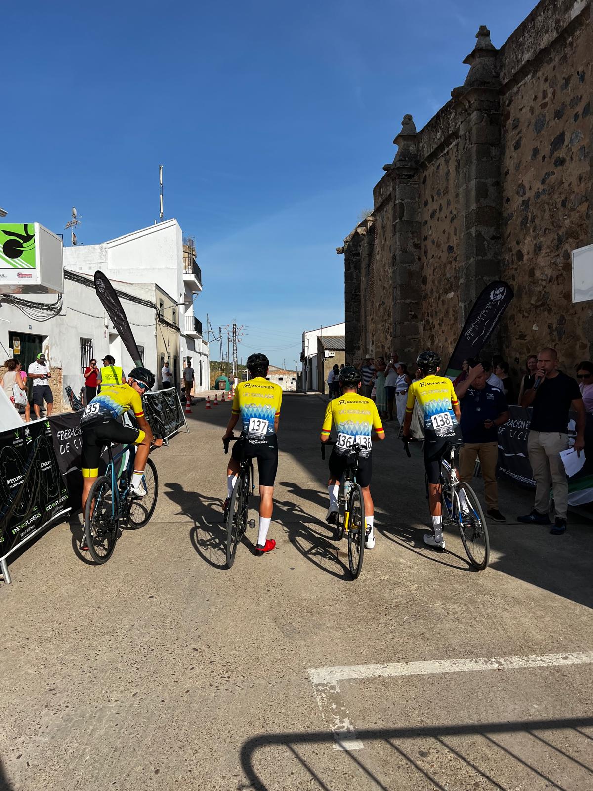 RAÚL CINTAS GANA LA CHALLENGE VUELTA CICLISTA A EXTREMADURA CADETE 2025