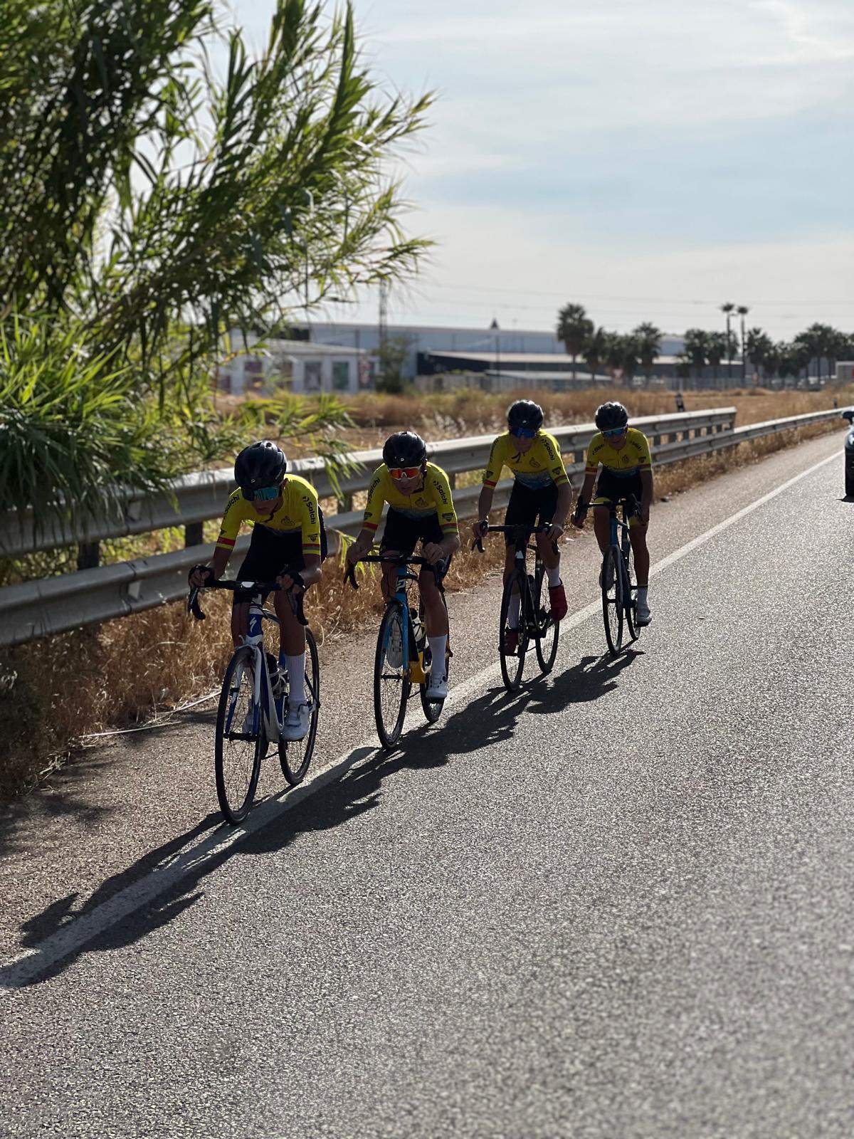 RAÚL CINTAS GANA LA CHALLENGE VUELTA CICLISTA A EXTREMADURA CADETE 2025