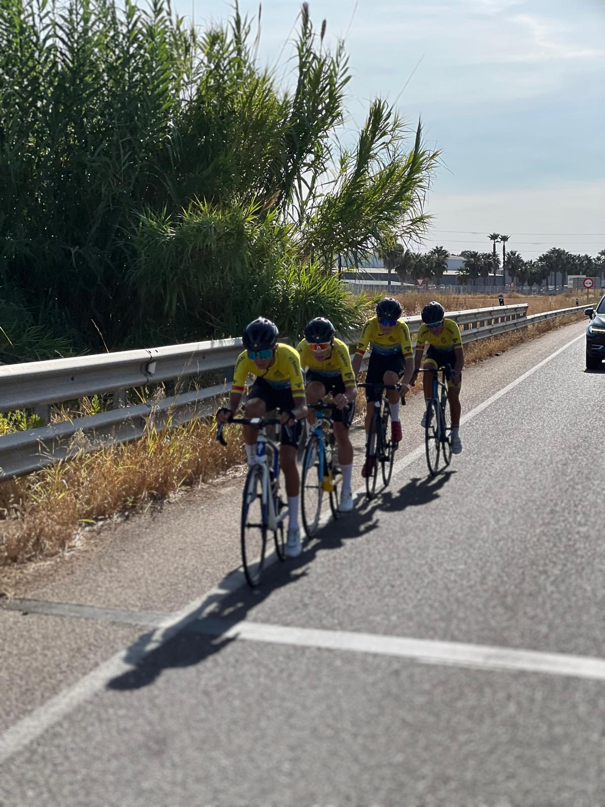 RAÚL CINTAS GANA LA CHALLENGE VUELTA CICLISTA A EXTREMADURA CADETE 2025