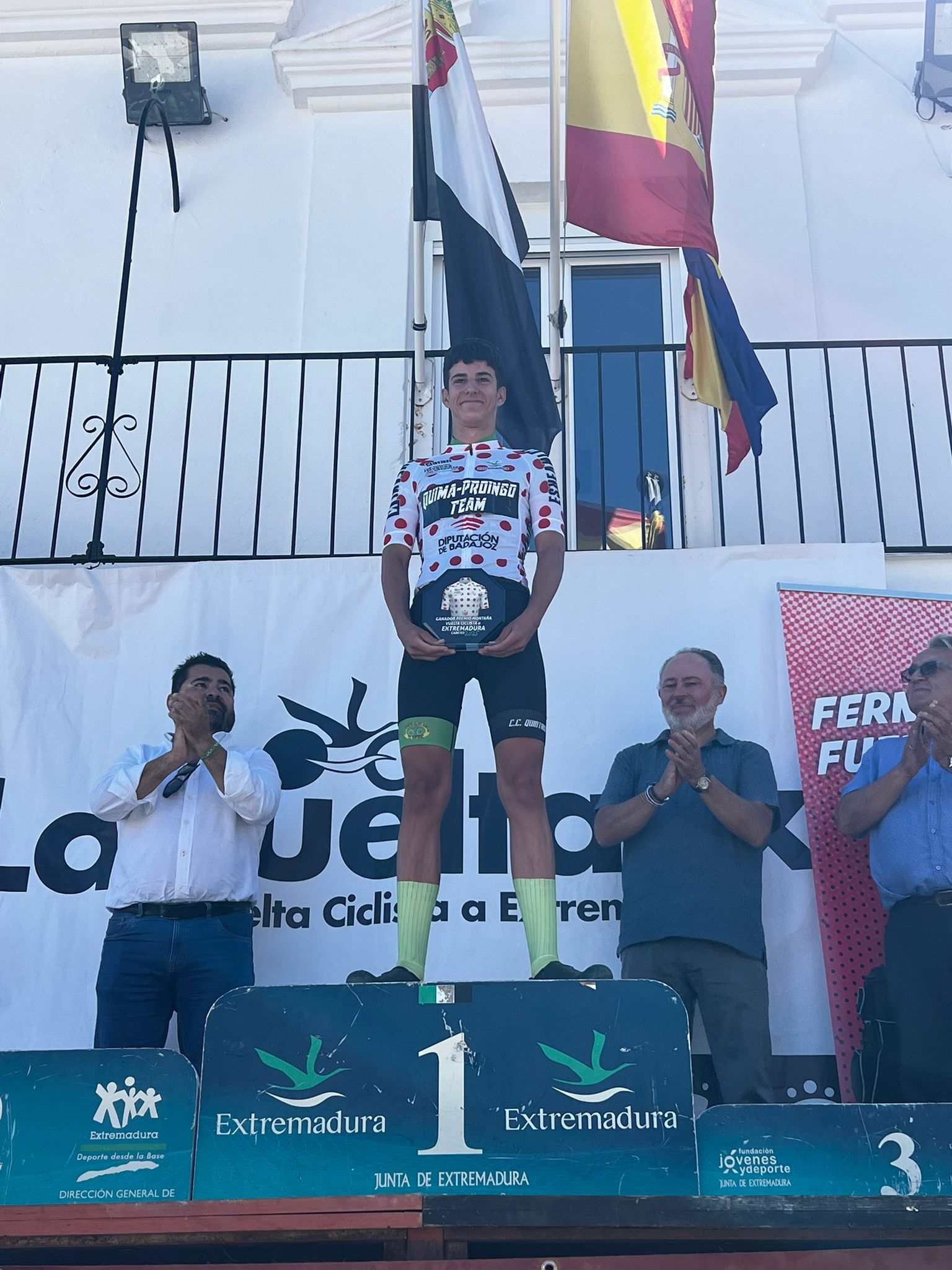 RAÚL CINTAS GANA LA CHALLENGE VUELTA CICLISTA A EXTREMADURA CADETE 2025