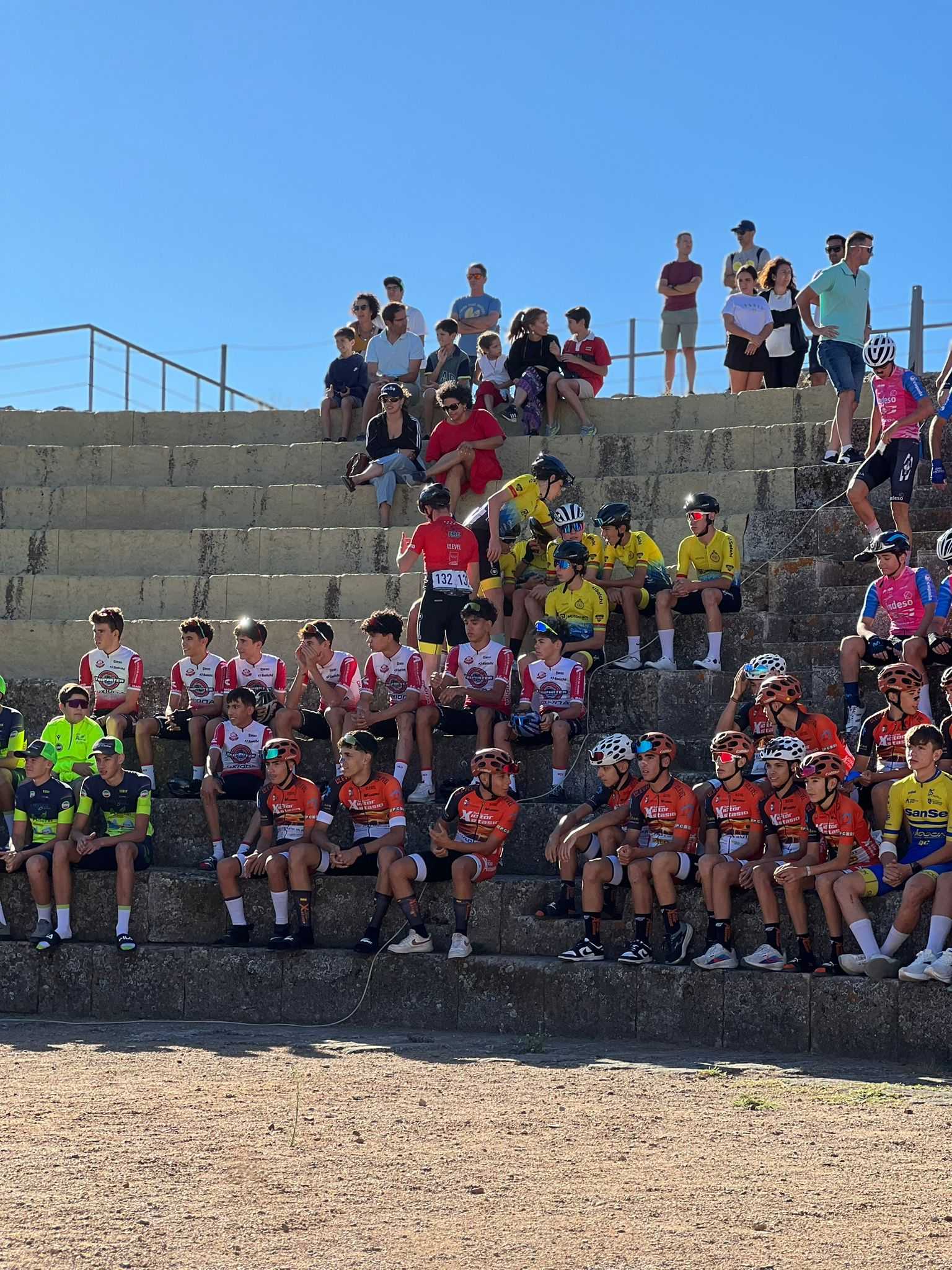 RAÚL CINTAS GANA LA CHALLENGE VUELTA CICLISTA A EXTREMADURA CADETE 2025