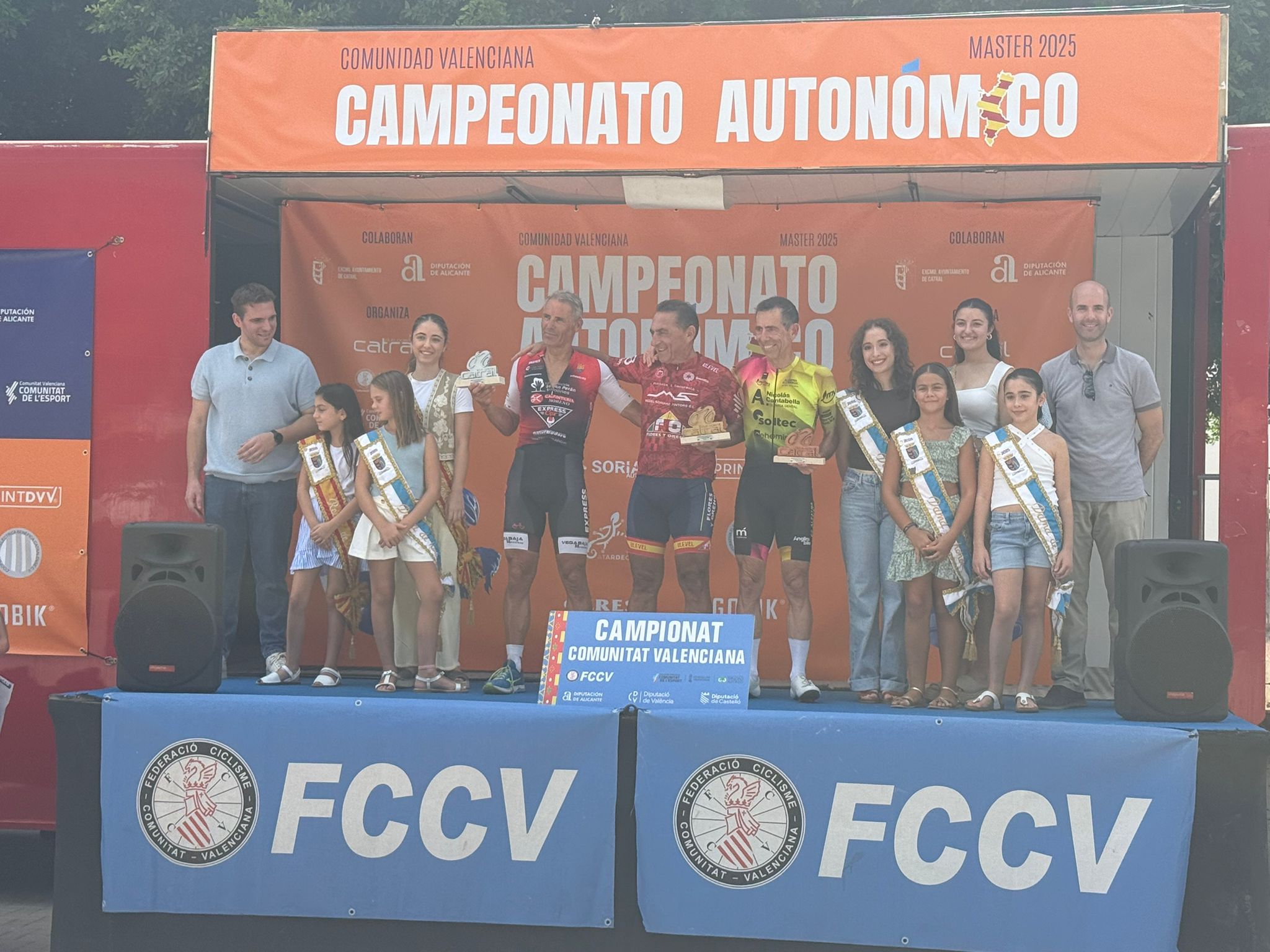 Catral corona a los nuevos Campeones Autonómicos de Ruta en categoría Máster