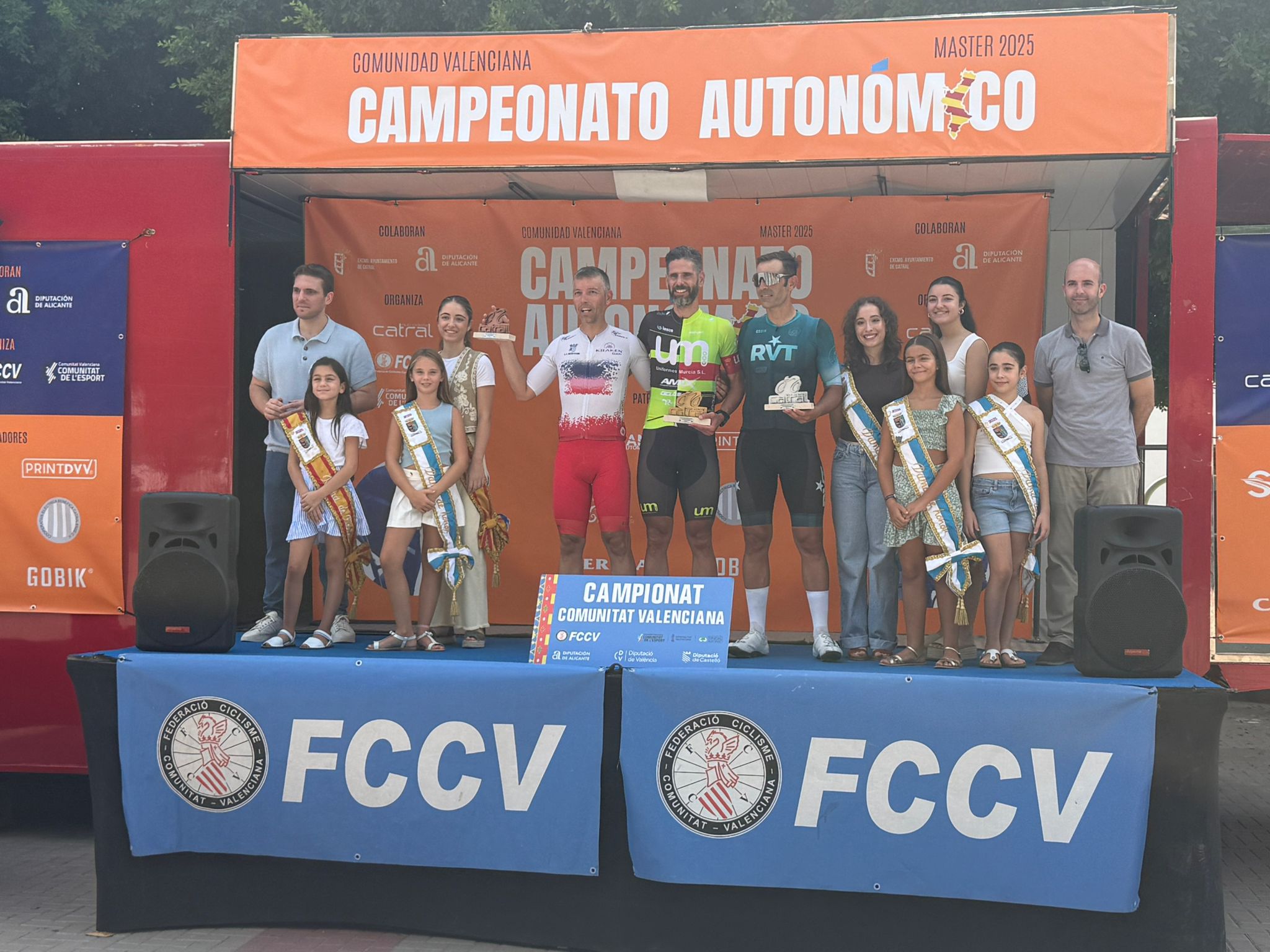 Catral corona a los nuevos Campeones Autonómicos de Ruta en categoría Máster