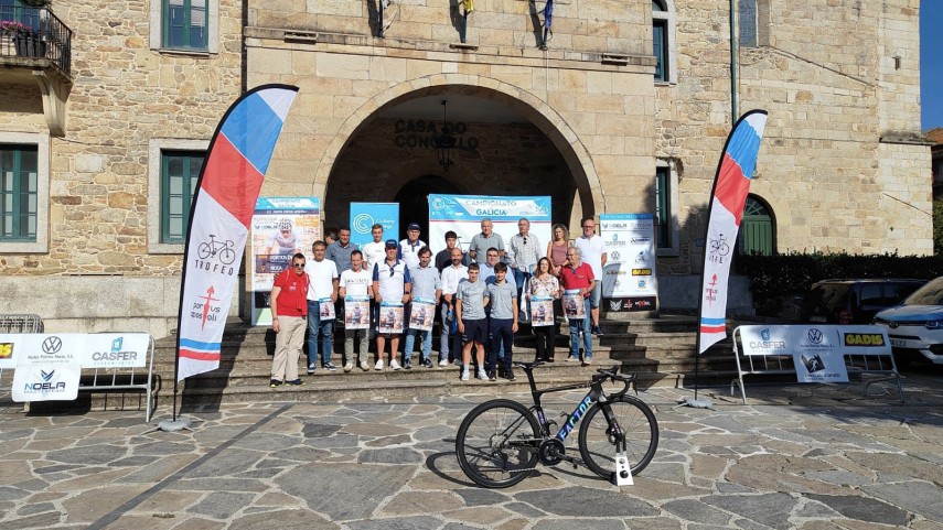 O-Trofeo-Portus-Apostoli-exerce-este-domingo-de-Campionato-de-Galicia-Junior---