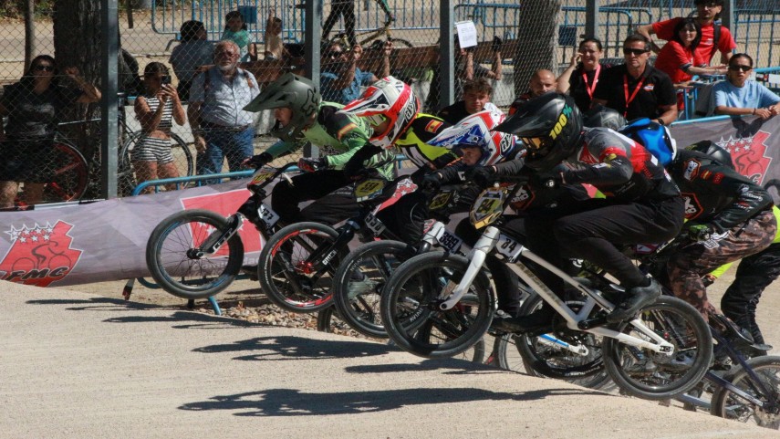 La-Copa-de-Madrid-de-BMX-brilla-en-Arganzuela-con-una-jornada-de-pura-adrenalina