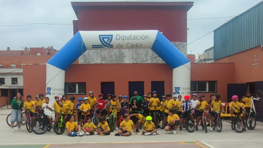Nueva-jornada-de-a��Bici-Educaa��-en-el-CEIP-Pablo-Picasso-de-La-Linea-