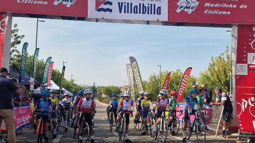 Gran-jornada-ciclista-en-el-VII-Trofeo-Infantil-de-Villalbilla