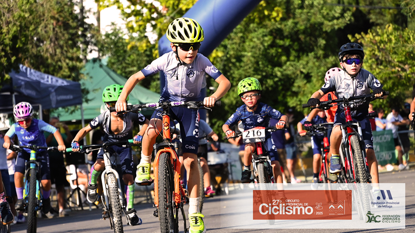 Jornada-redonda-de-ciclismo-de-escuelas-en-Coin