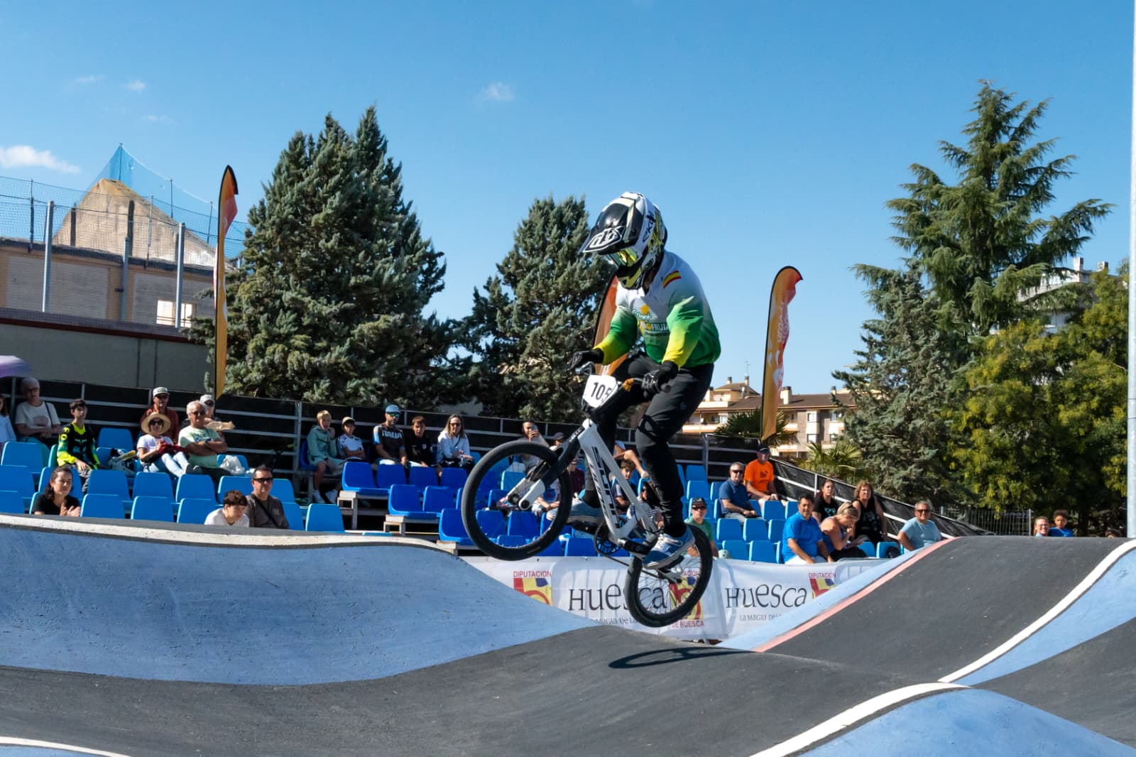 Sergio Veiga y Alba Fernández se visten en Monzón como nuevos campeones de España de Pump Track