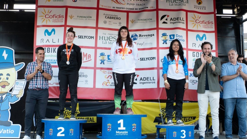 Alba-Fernandez-Sergio-Veiga-e-Ainoa-Posada-tripla-galega-de-ouro-no-estatal-de-Pump-Track
