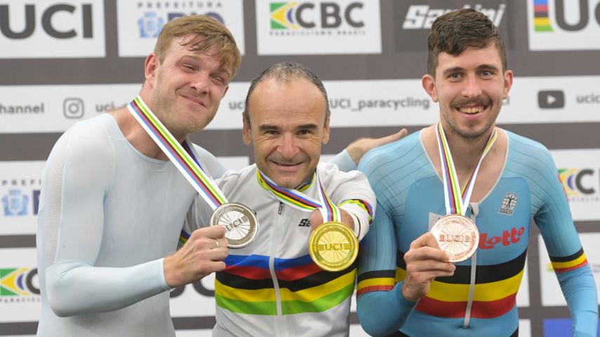 Ricardo-Ten-conquista-su-segundo-maillot-arcoiris-en-el-Mundial-de-Pista-Paralimpico-de-Rio-de-Janeiro