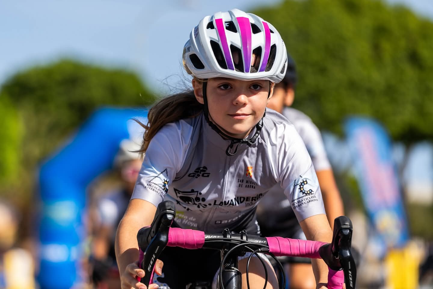 Clasificaciones Escuelas de  Vecindario