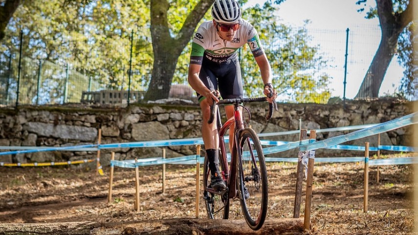 O-Academia-Postal---Maceda-asalta-Taboada-na-Copa-Galicia-de-Ciclocros