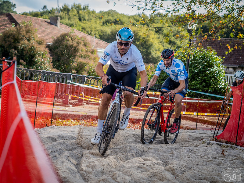 O Academia Postal - Maceda asalta Taboada na Copa Galicia de Ciclocrós O Academia Postal - Maceda asalta Taboada na Copa Galicia de Ciclocrós