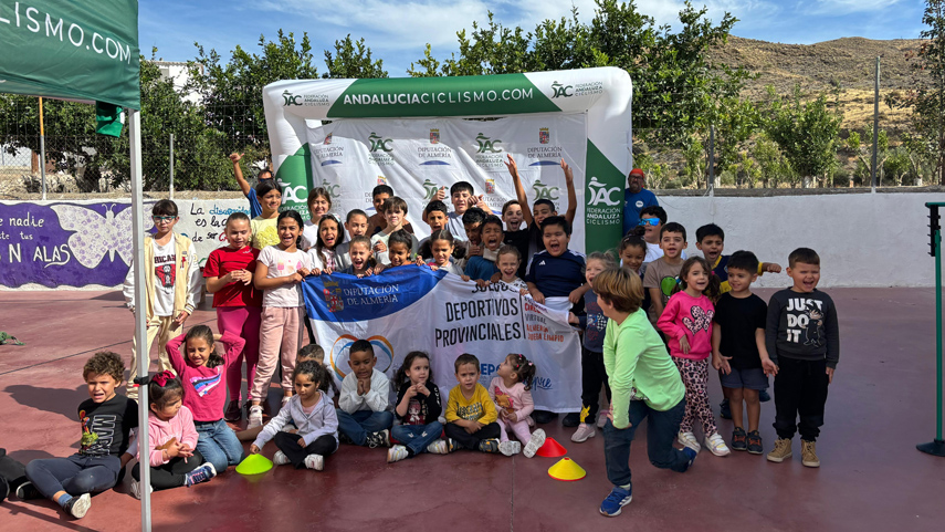 Los-a��Talleres-Educativos-de-Promocion-del-Ciclismoa��-llegan-a-Nacimiento
