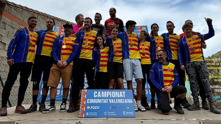 Casas-Bajas-corono-a-los-nuevos-campeones-autonomicos-de-Enduro-2025