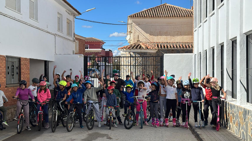 Finana-acoge-la-jornada-final-de-los-a��Talleres-Educativos-de-Promocion-del-Ciclismoa��
