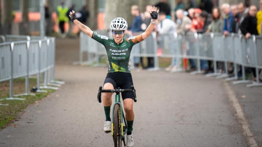 Lucia-Gonzalez-y-Kevin-Suarez-vencen-en-la-Copa-de-Espana-de-Ciclocross-celebrada-en-Amurrio