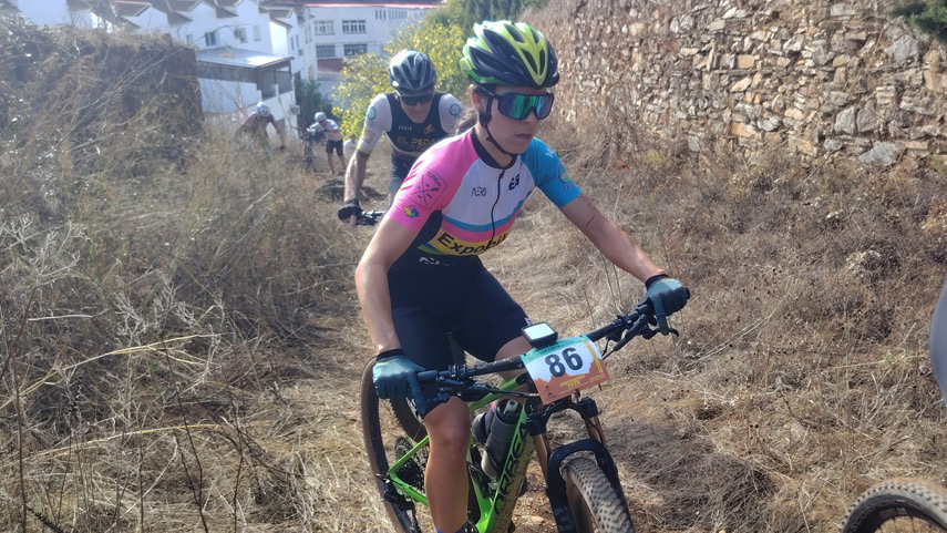 Amanda-Hernandez-y-Carlos-Ramirez-mandan-en-a��Los-Castanaresa��-de-Constantina