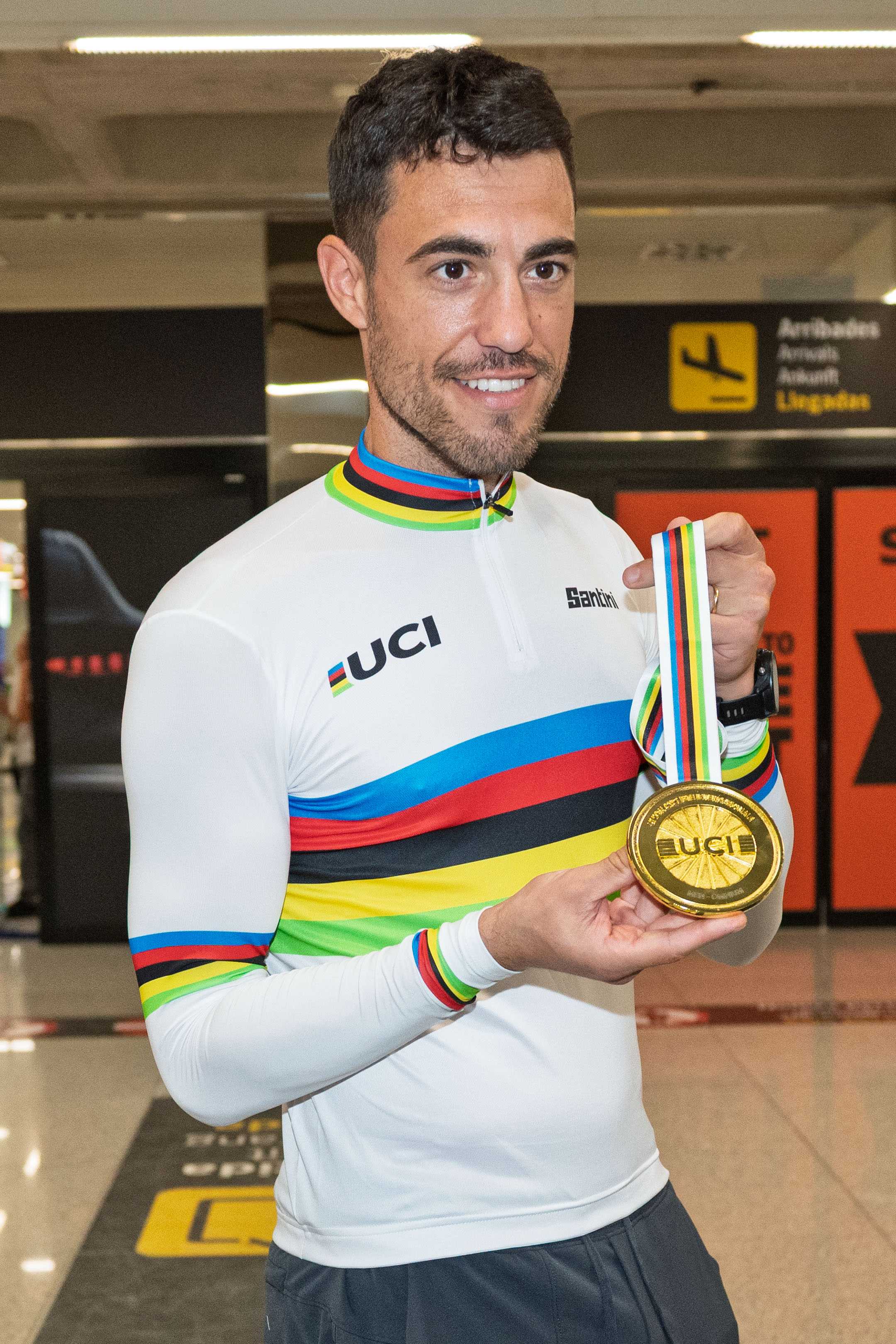 EL ORO DE ALBERT TORRES YA ESTÁ AQUÍ