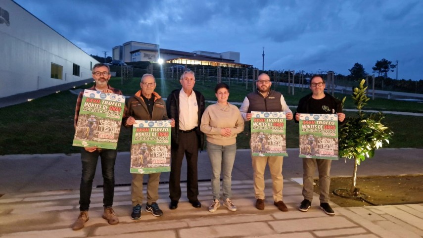 O-Rosal-sobre-duas-rodas-nos-vinedos-no-XXVII-Trofeo-Montes-das-Eiras-de-Ciclocros