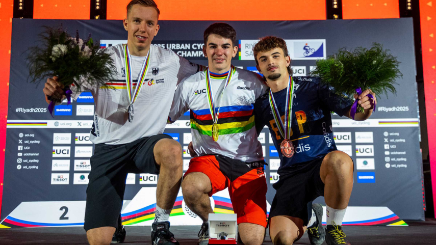 Ferran-Gonzalo-se-corona-como-Campeon-del-Mundo-Junior-de-Trial-26a��-