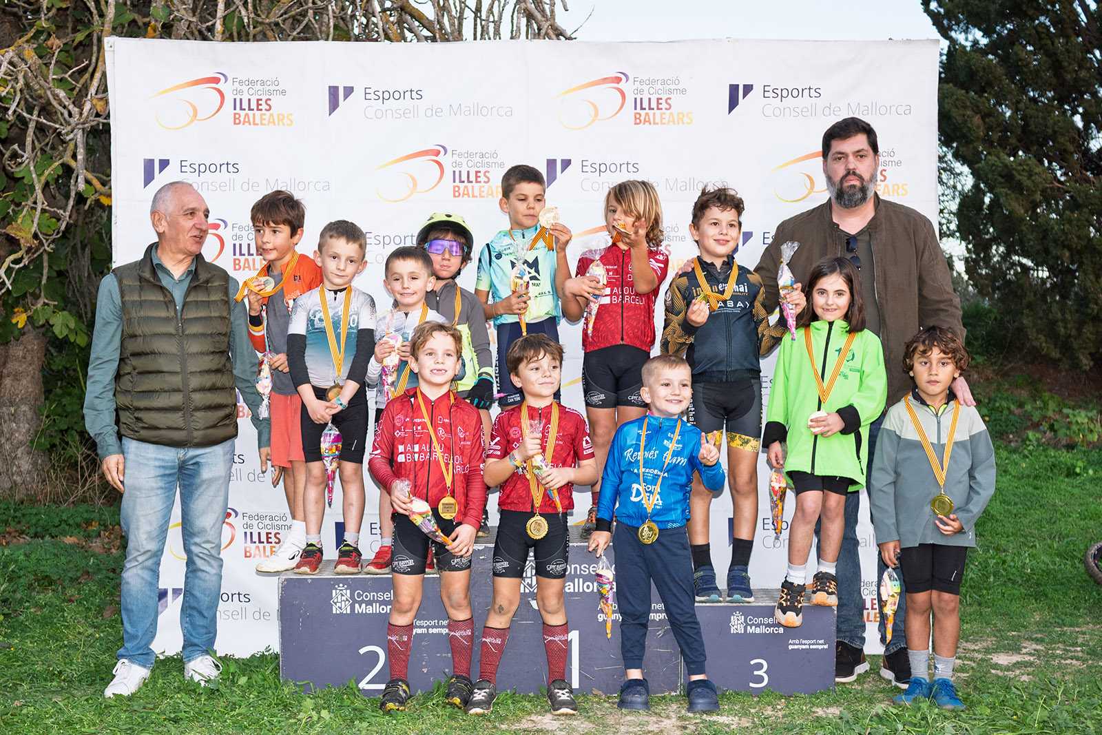 VIII CX DIJOUS BO - INCA