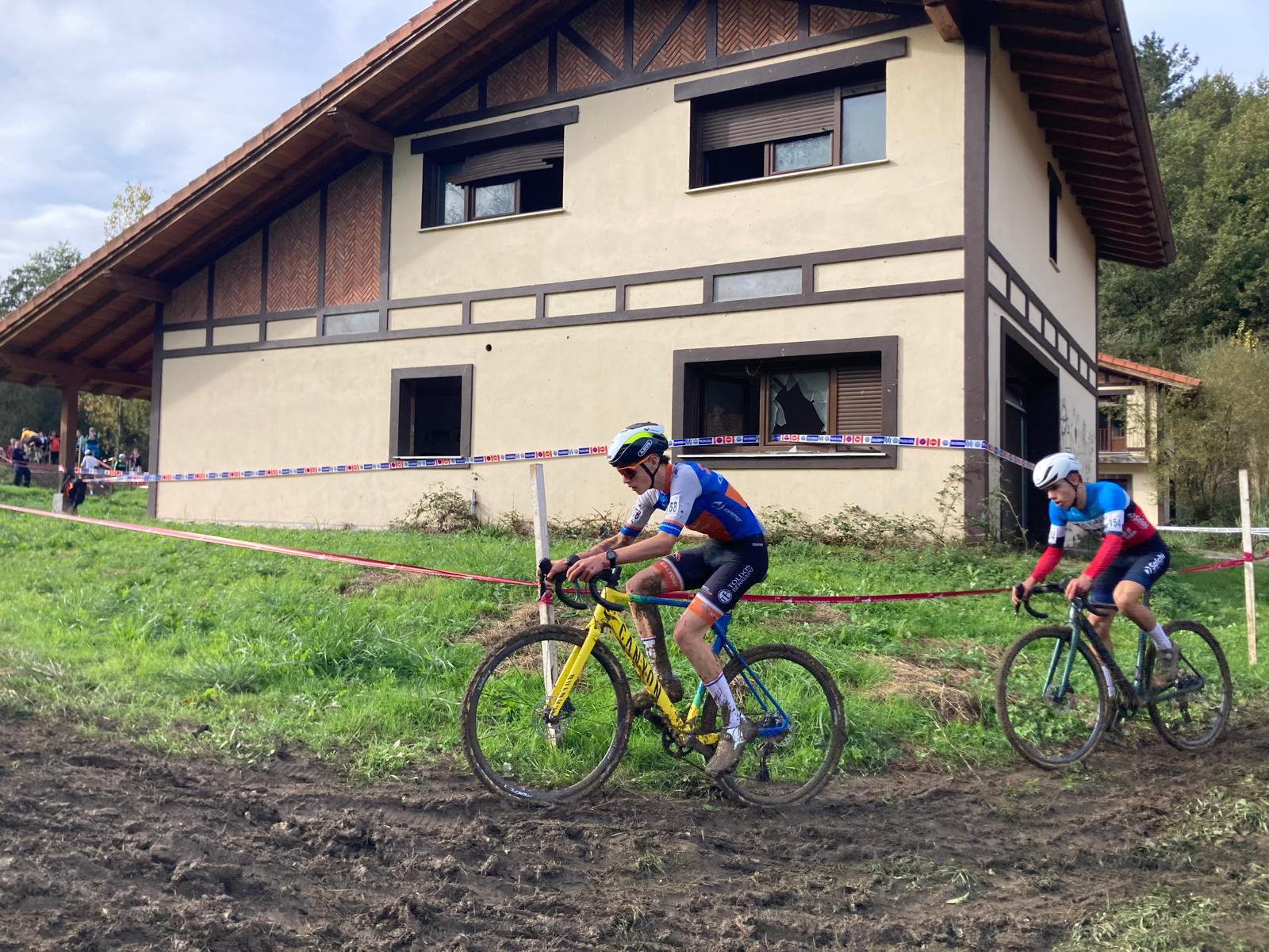 Apoyo federativo en la Copa de España de Amurrio y Karranza