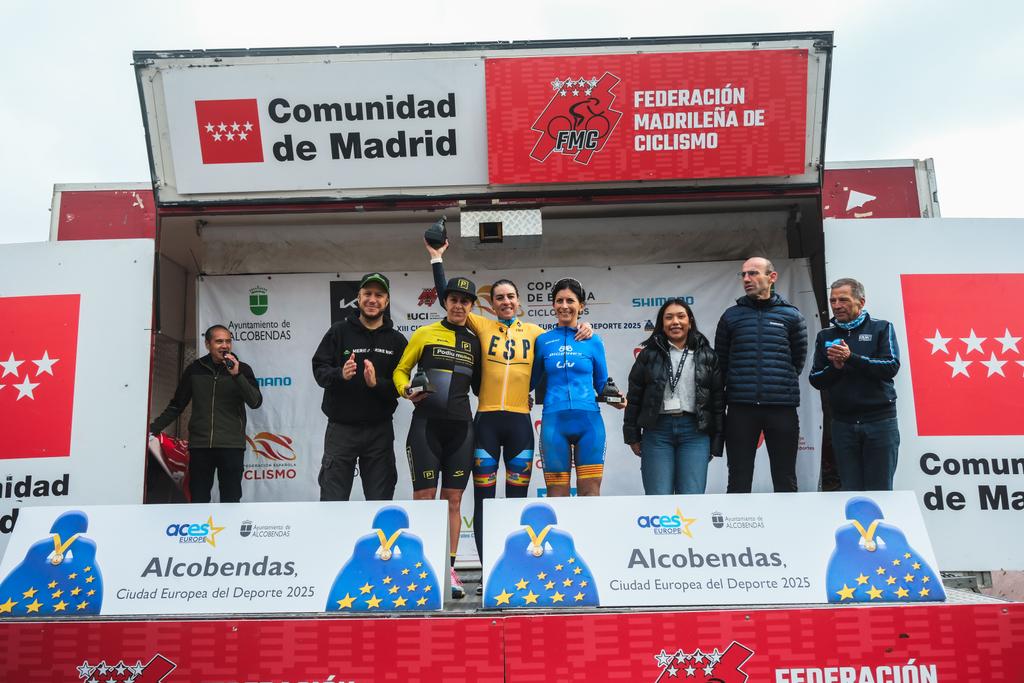Guillermo García exerce de líder da Copa de España de Ciclocrós coa Selección de Galicia