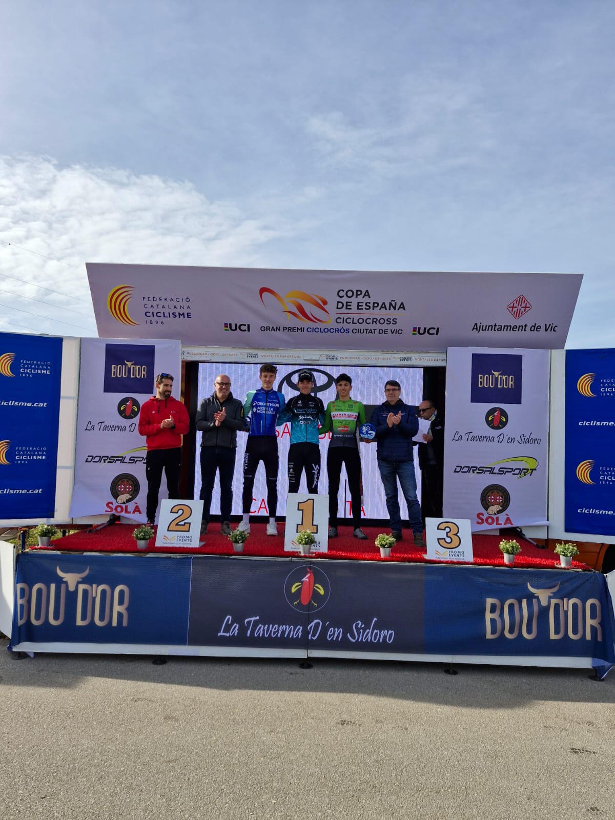 Gonzalo Inguanzo, Raúl López y Aitana Gutiérrez ganan en la prueba de la Copa de España de CX en Vic