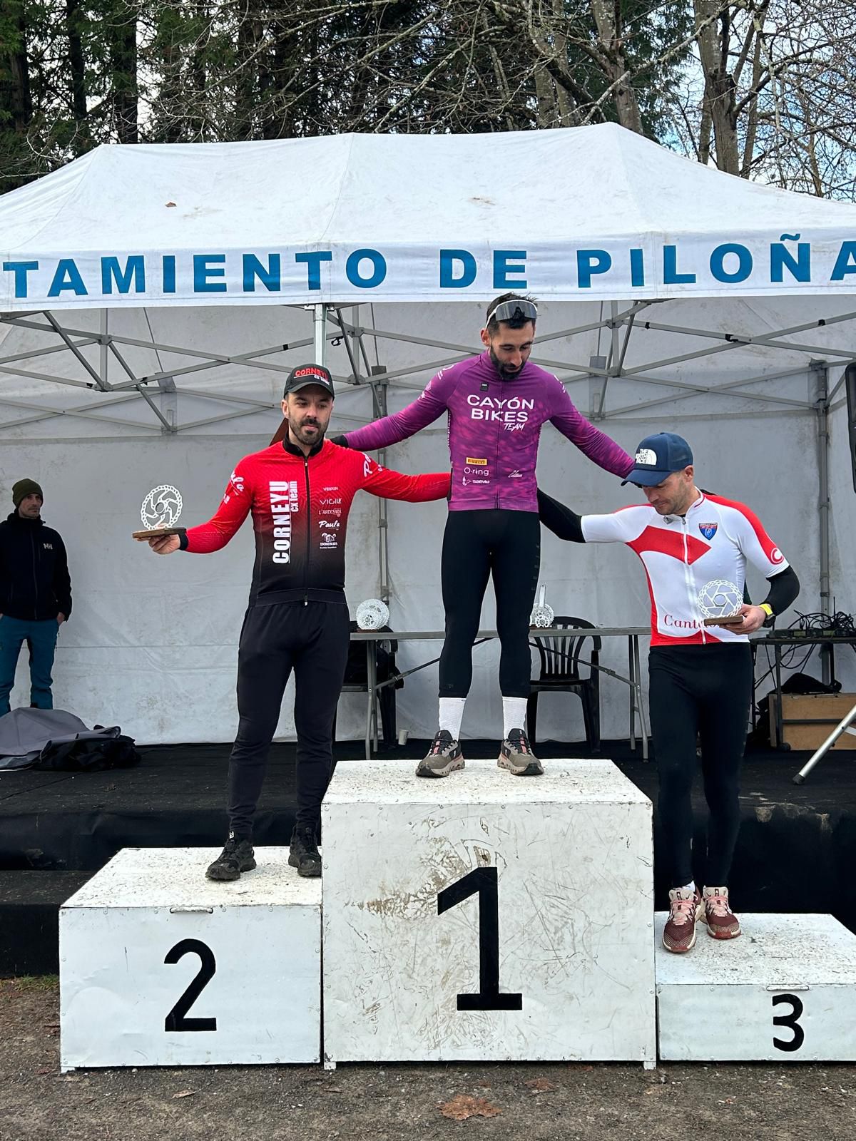 Infiesto vive una emocionante y épica edición del III Ciclocross Concejo de Piloña