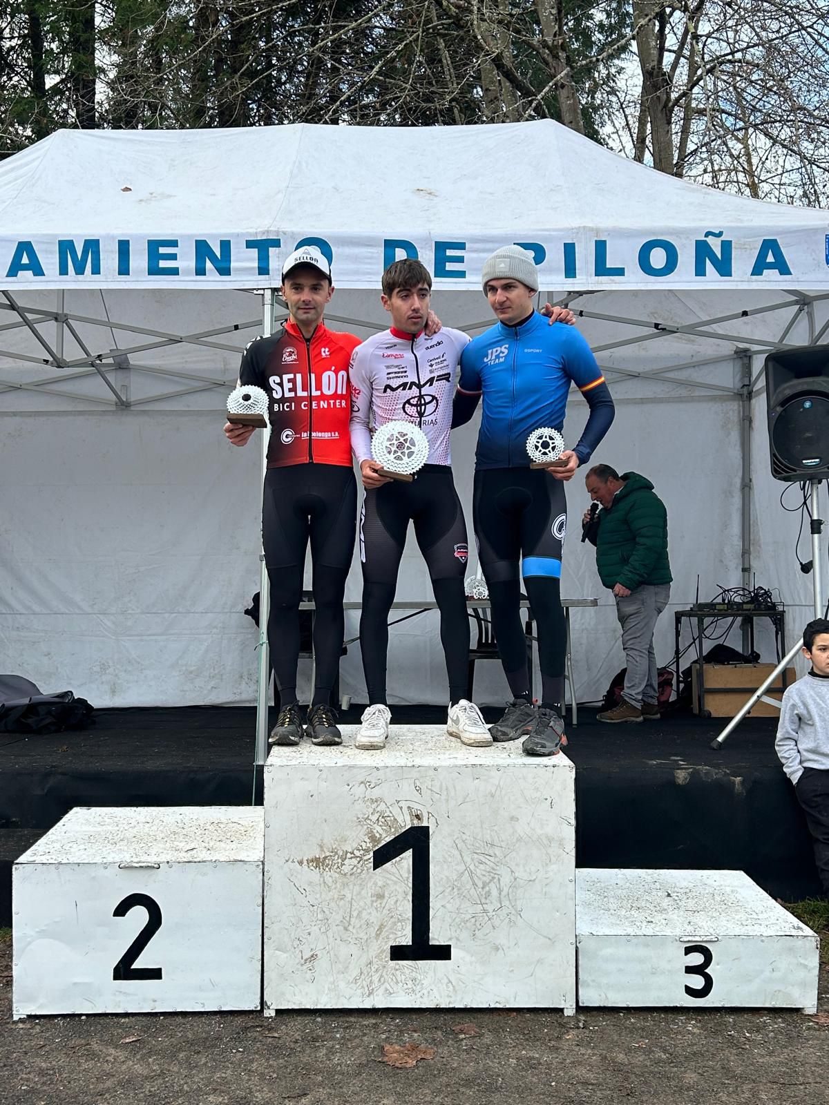 Infiesto vive una emocionante y épica edición del III Ciclocross Concejo de Piloña