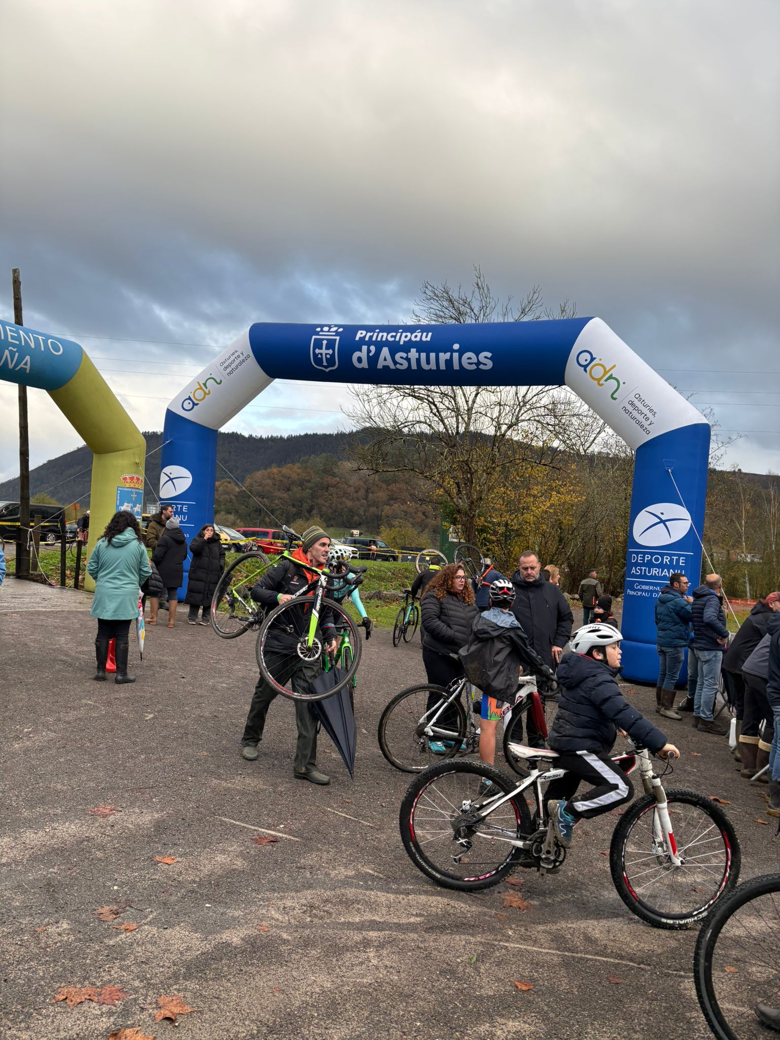 Infiesto vive una emocionante y épica edición del III Ciclocross Concejo de Piloña