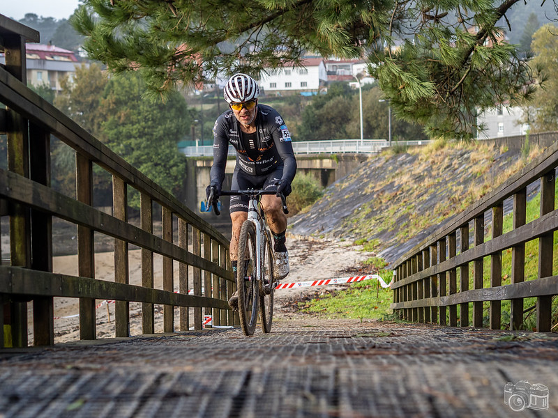 Laura Mira e Samuel González gobernan na area de Boiro