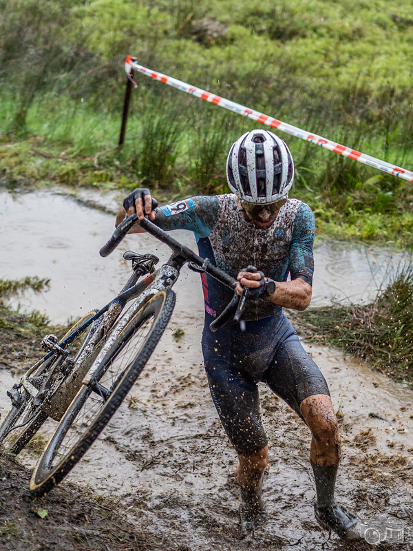 Laura Mira e Samuel González gobernan na area de Boiro