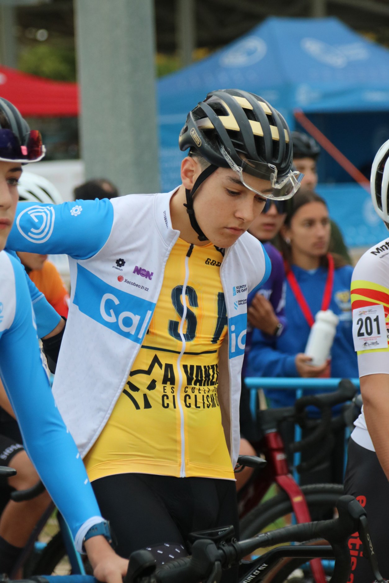 Guillermo García festexa coa Selección de Galicia o título cadete da Copa de España de Ciclocrós