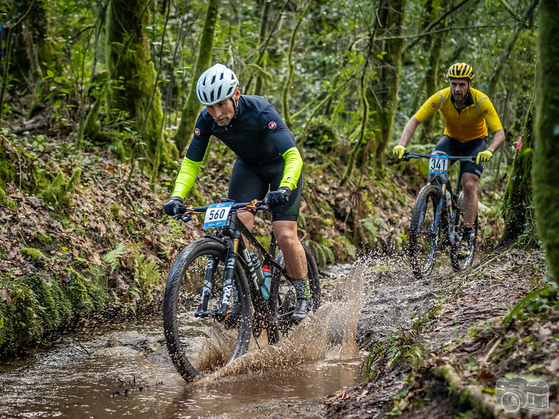 Ángel Maneiro e Mar Delgado acenden a Copa Galicia de BTT Resistencia en Lousame