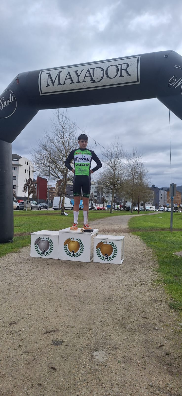 Villaviciosa acoge una brillante jornada de ciclocross con el X Circuito Mayador