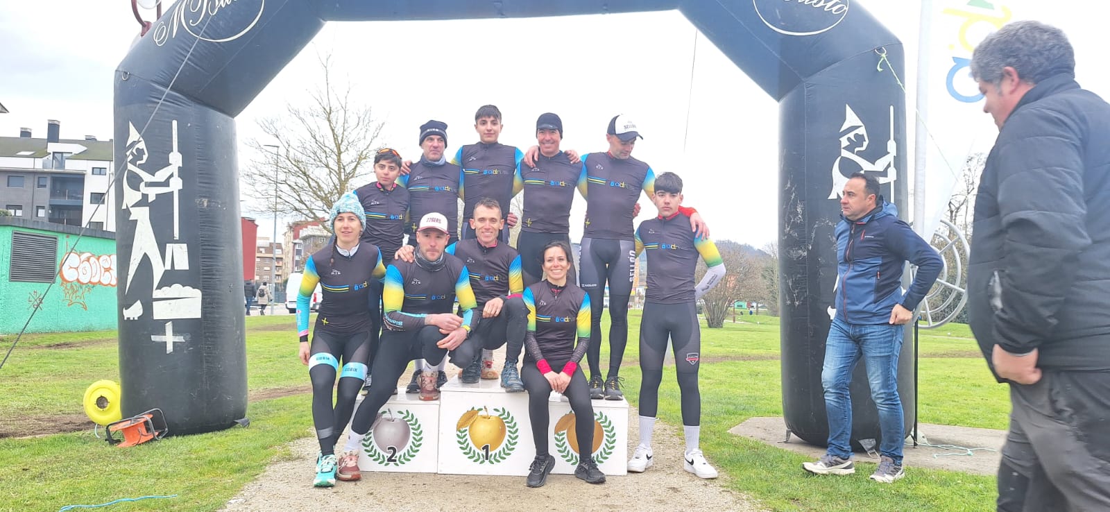 Villaviciosa acoge una brillante jornada de ciclocross con el X Circuito Mayador