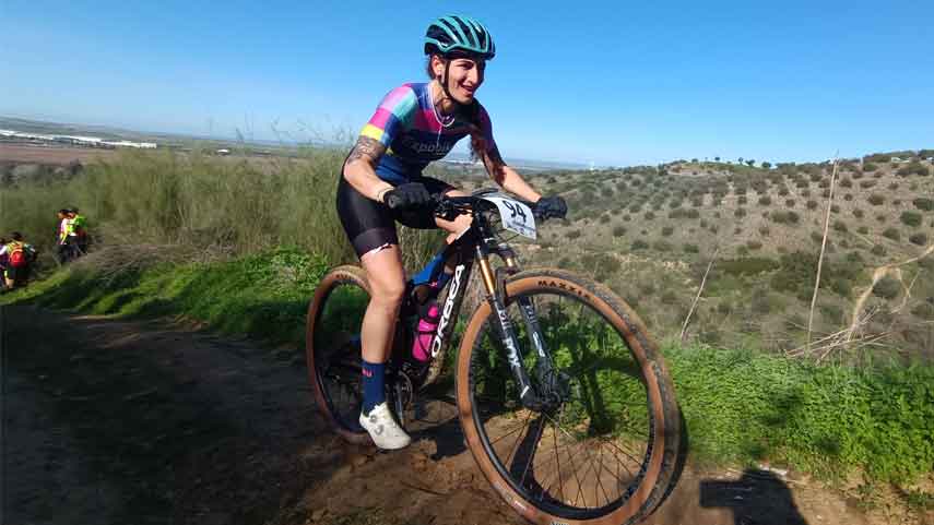 Nicolas-Morales-y-Ana-Belen-Banez-abren-2026-con-victoria-en-Benacazon