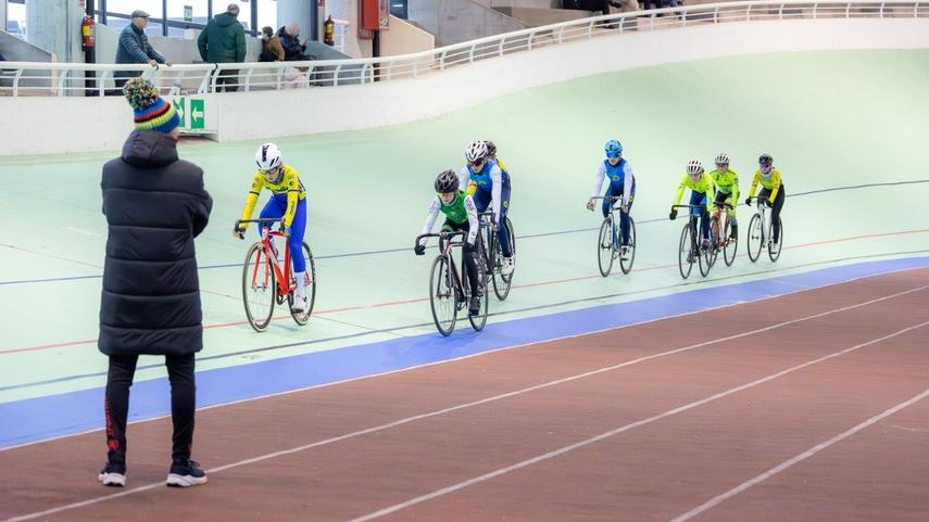 Noveno-entrenamiento-de-pista-para-los-infantiles
