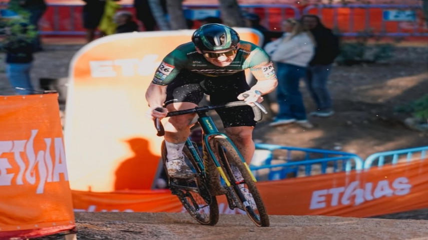 Gran-actuacion-de-los-ciclistas-cantabros-en-el-CX-de-Benidorm-en-la-ultima-prueba-de-Kevin-Suarez-en-Espana