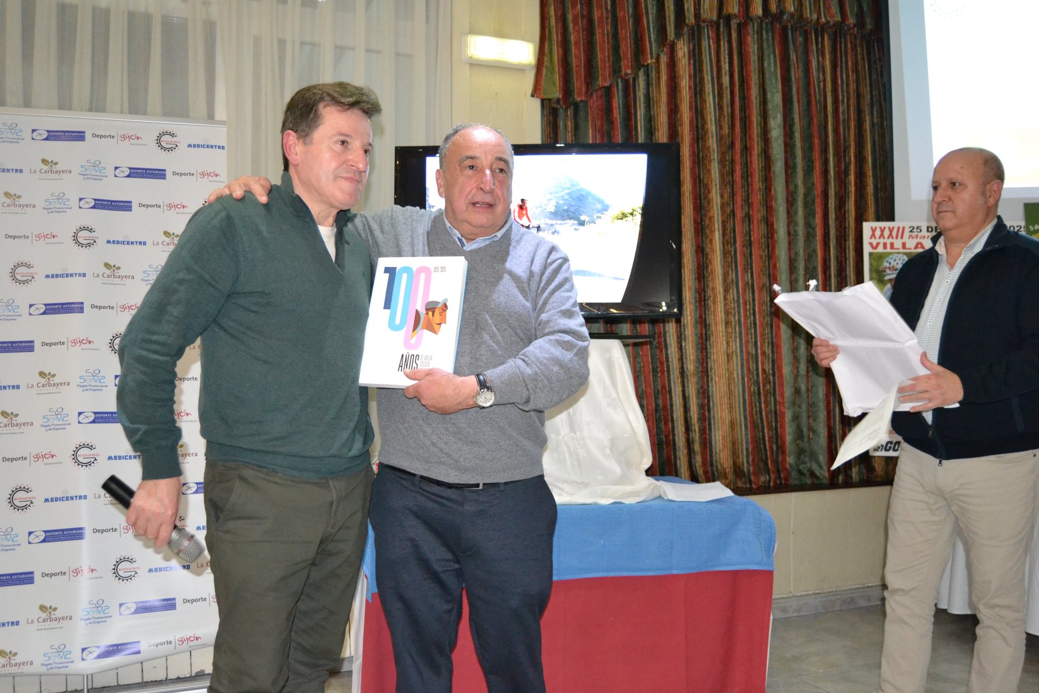 Jesús González, “el del Buenavista”, homenajeado por más de 160 personas